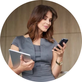 Secure instant messaging application on smartphone